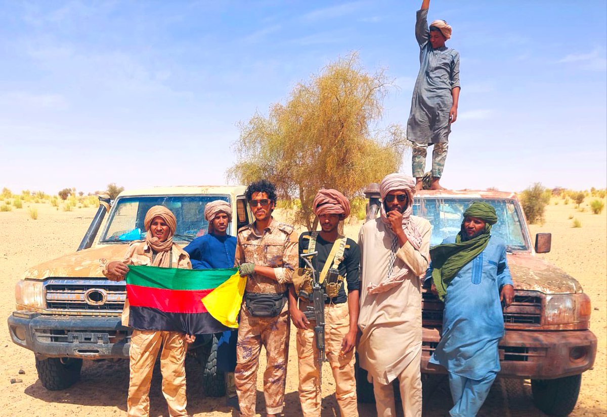 “Quand du haut de mon rocher je regarde ce désert qui a vu voyager mon père, et avant lui le père de mon père, et tous les pères de mes frères touaregs, je sais que c'est de lui que nous tirerons la force et la sagesse nécessaires à la construction du monde dont nous rêvons” M.D