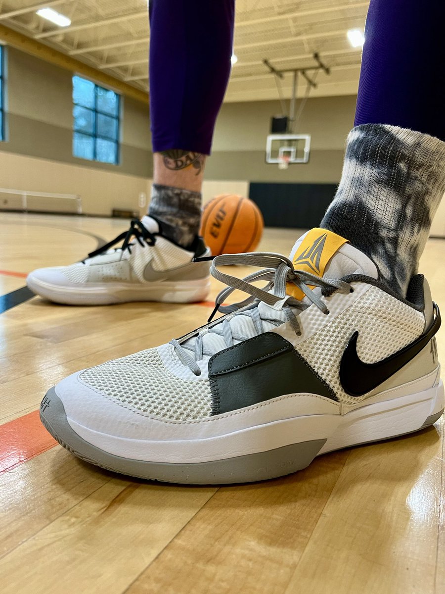 🚧 🦺 <a href="/JaMorant/">Ja Morant</a> <a href="/nikestore/">Nike.com</a> <a href="/Nike/">Nike</a> <a href="/nikebasketball/">Nike Basketball</a>