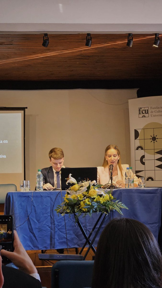lusalevsky's tweet photo. Jornadas de debate del foro de derecho probatorio ⚖️ Un placer haber expuesto sobre cadena de custodia y peritaje de dispositivos electronicos en el proceso penal! 
Gracias @agusantos8 por coordinar la mesa y motivarnos a seguir investigando sobre temas sumamente importantes https://t.co/ANvIYymLho