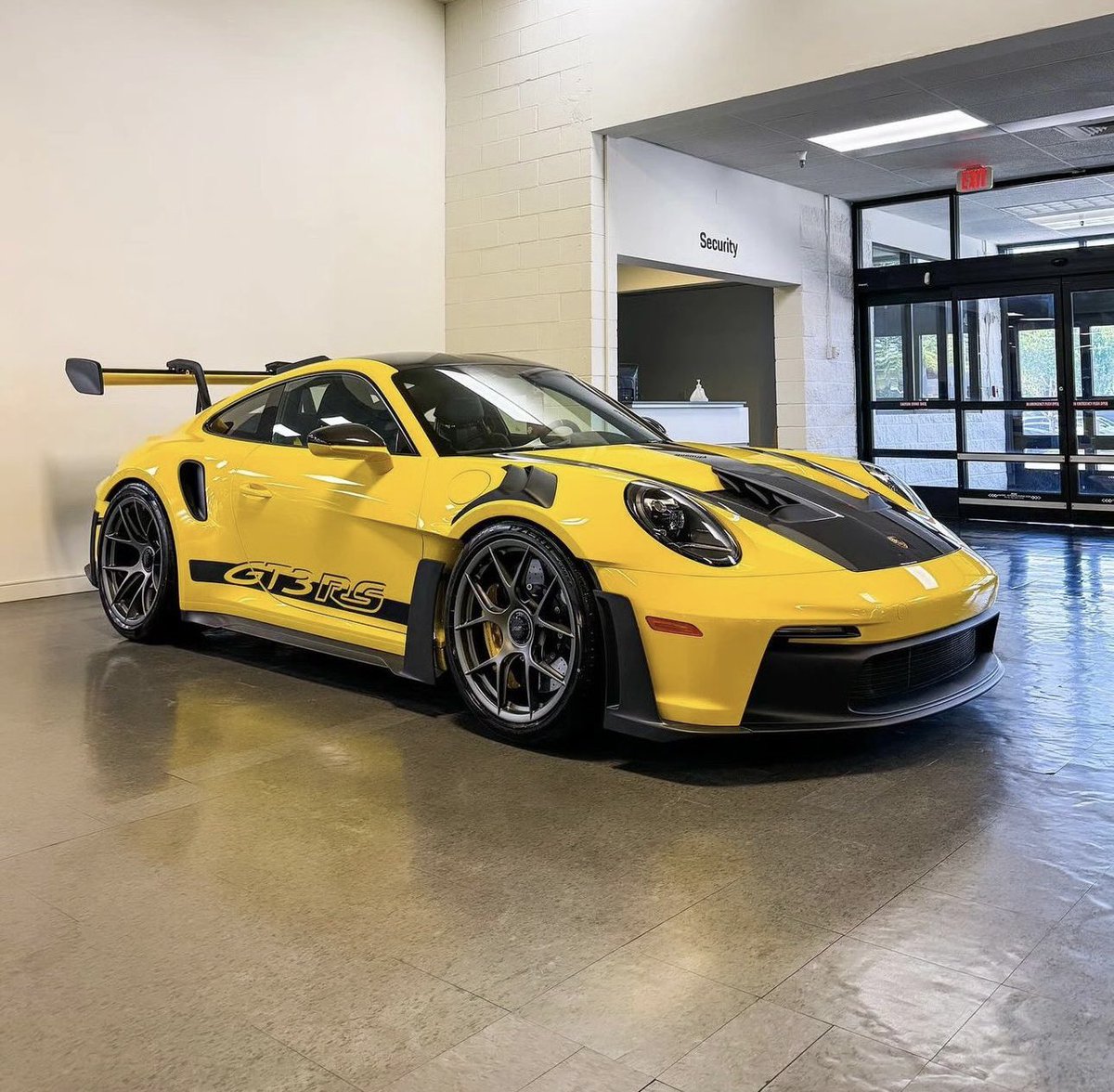 Racing Yellow 992 GT3 RS