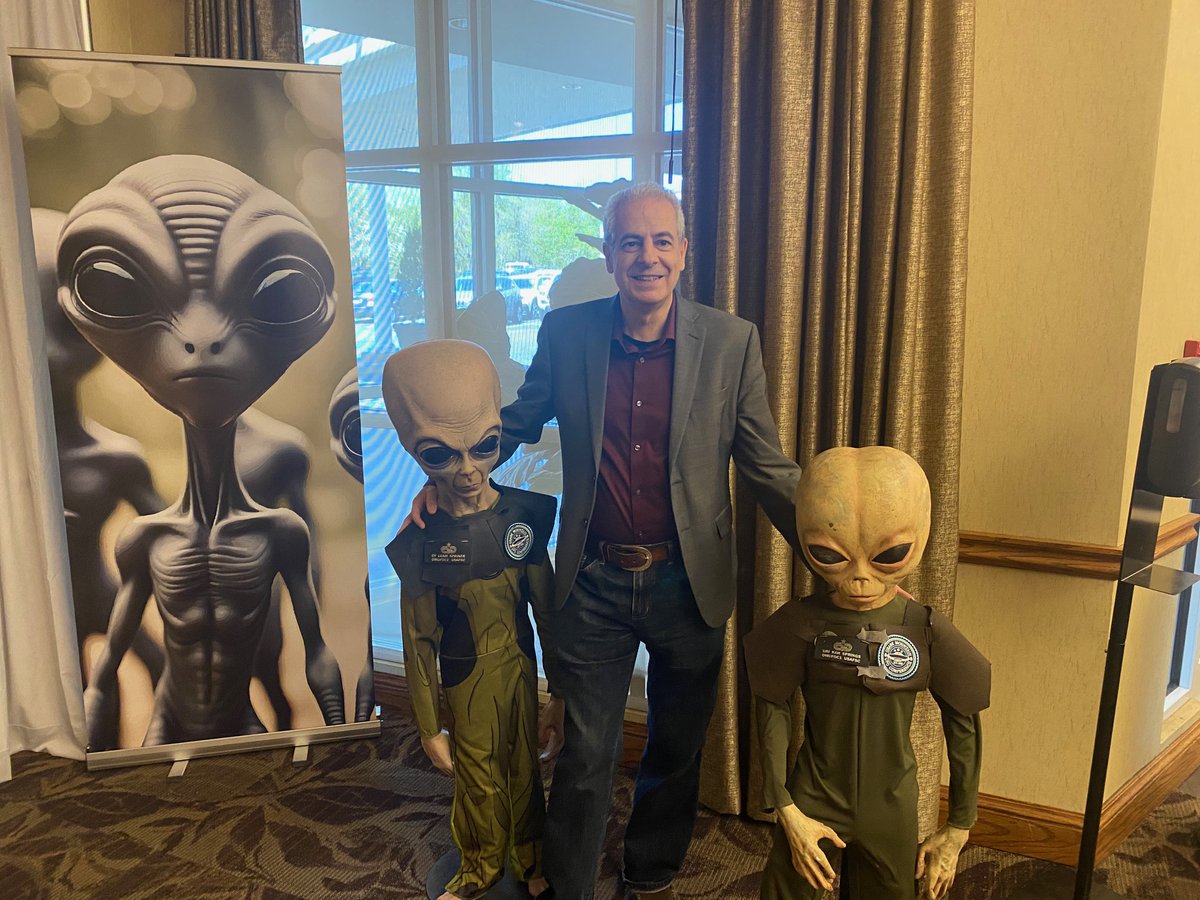 Here's a photo of me with some friends at last weekend's Ozark Mountain UFO Conference!