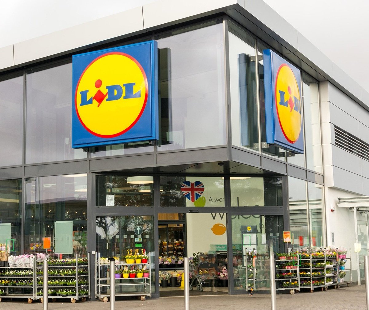 Lidl A supermarket chain owned by Dieter Schwarz's Schwarz Group in Germany The owner of Lidl is a zionist and a huge investor in israeli tech companies. #FreePalestine #BoycottIsrael #BoycottIsraeliProducts