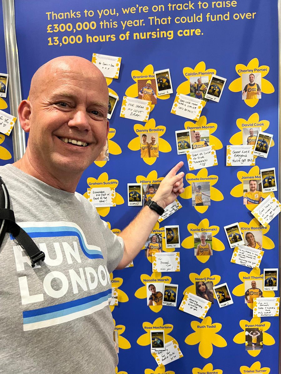 mozy1971's tweet photo. That’s the Expo done. the fundraising target reached and now a day off to chill before the @LondonMarathon  for @MarieCurieCymru @mariecurieuk https://t.co/nOvqmX8JoW