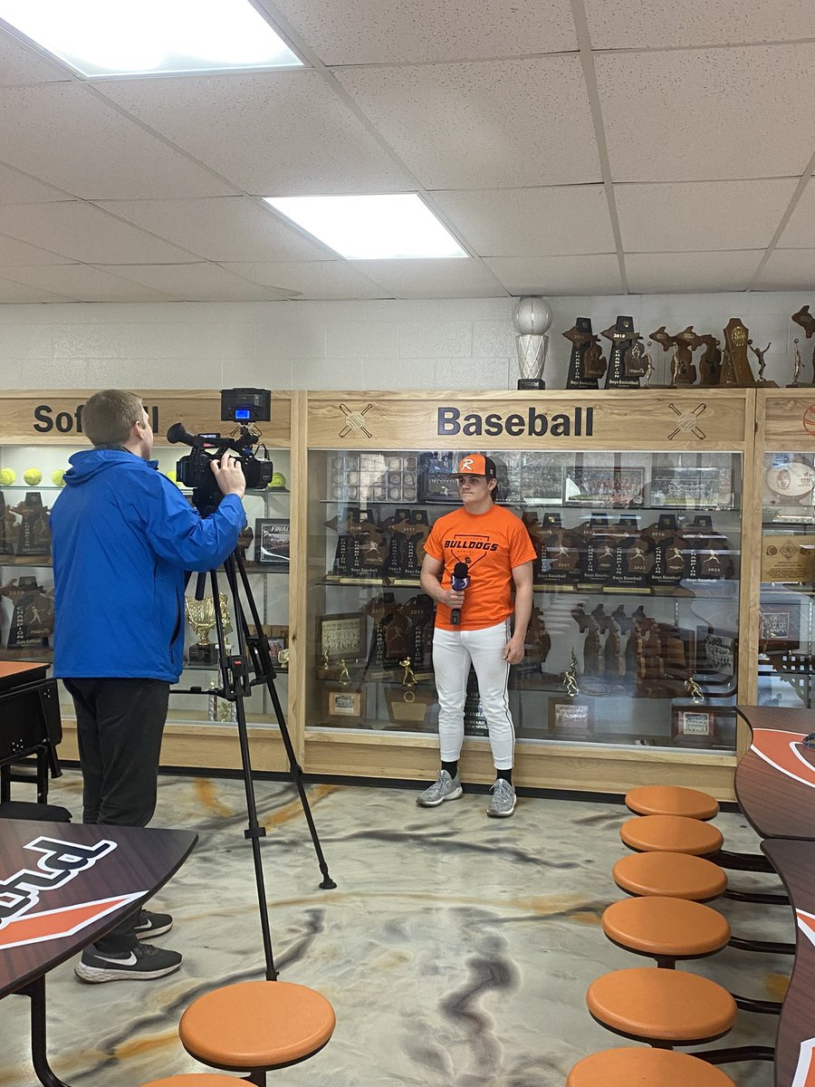 BIG THANKS to TV 3 from Marquette for making the trip over to do a story about our team! @durant_jd @Local3SportsZn #Team30 #Believe #ToTheTop🏔