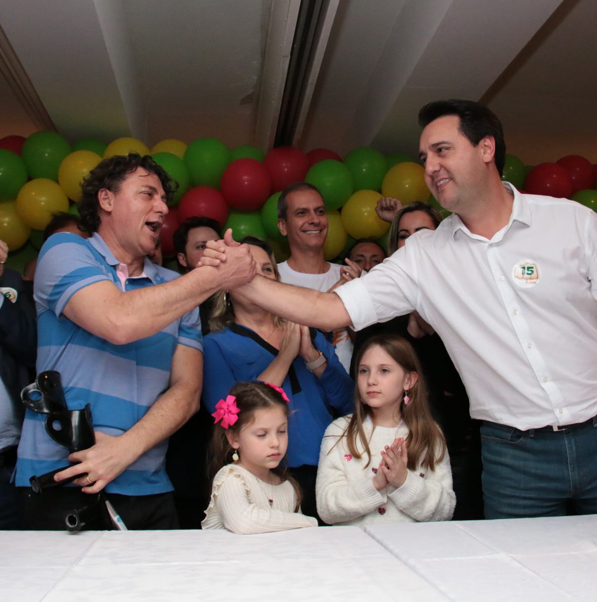 AnibelliNeto's tweet photo. Parabéns, Governador @ratinho_jr! Saúde e felicidades, meu amigo. A luta continua! https://t.co/uv4VY36VHe