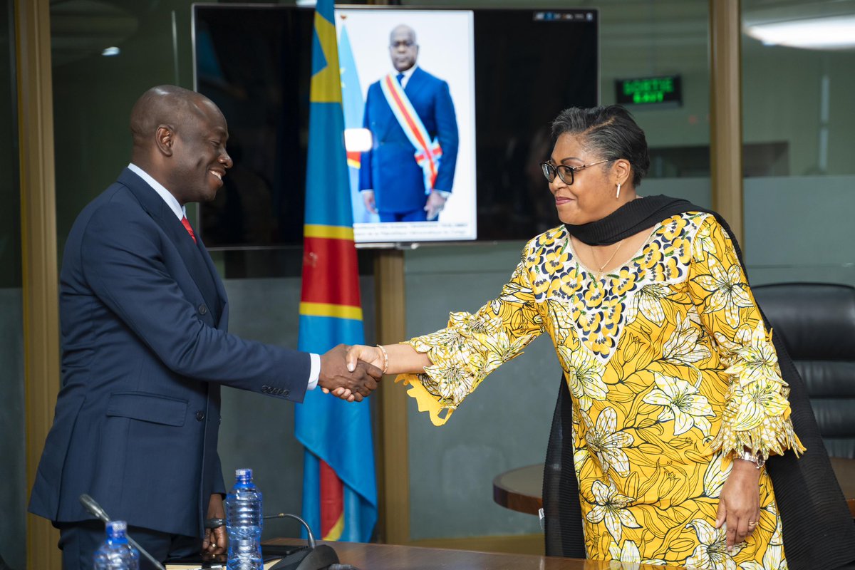 La Première Ministre Judith Suminwa a clôturé les consultations politiques ce vendredi 19 avril 2024. Demain samedi 20 avril 2024, elle va consulter la société civile, spécialement les organisations féminines dans leur pluralité. Au nom de la représentativité nationale.