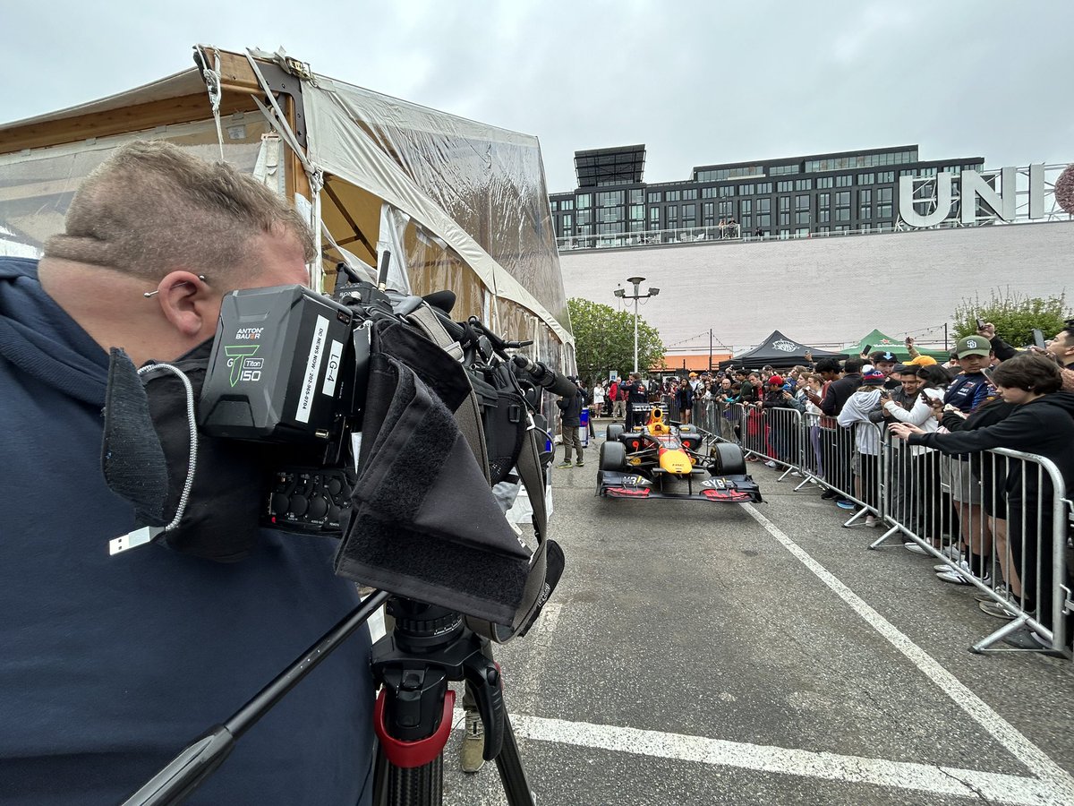 Poth2887's tweet image. Red Bull fan fest
