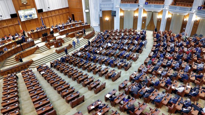 📢📢 Rumänien hat ein Gesetz gegen #ElternkindEntfremdung verabschiedet. Dies wurde von beiden Kammern des Parlaments verabschiedet und muss noch vom Präsidenten unterschrieben werden.  
Cătălin Bogdan 
arpcc.ro 
#ElternkindEntfremdung #RT