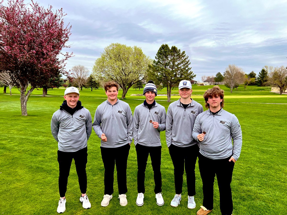 Another GREAT day for the #ginwvikings at the @ACGolf2 Invite! Beautiful weather and a solid round!

Zach- 75, 5th 🏅
Jaxon- 78, 8th 🏅
Myles- 80, 12th 🏅
Dane- 87
Cole- 91

Team- 320, Tied for 2nd