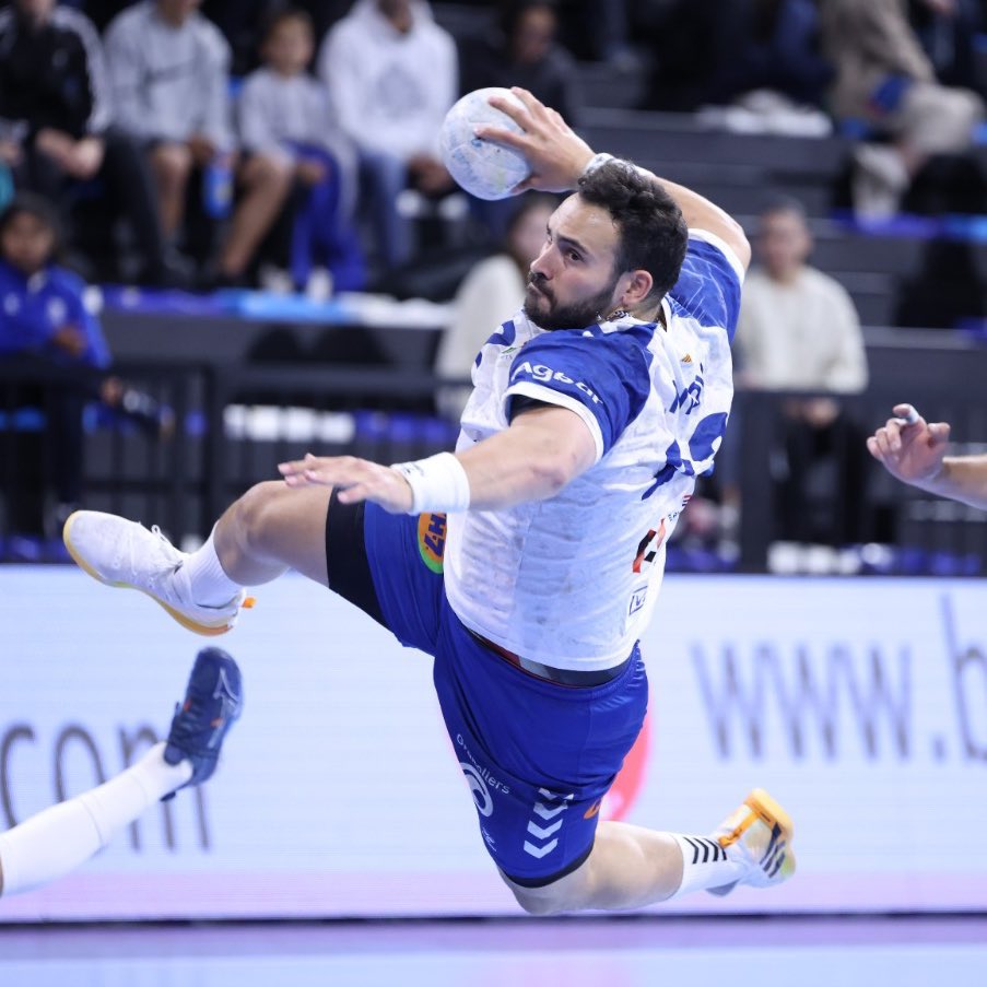 🎉VICTÒRIA! El Fraikin BM Granollers guanya al Palau. L’equip segueix ferm a la tercera posició de la lliga <a href="/ASOBAL/">ASOBAL</a> 

⏰ Final del partit:
Fraikin BM Granollers - 29
<a href="/bmtorrelavega/">Bathco Balonmano Torrelavega</a> - 26

🏟️ Proper partit diumenge 28 d’abril a les 18:30h davant el Recoletas Atlético Valladolid.