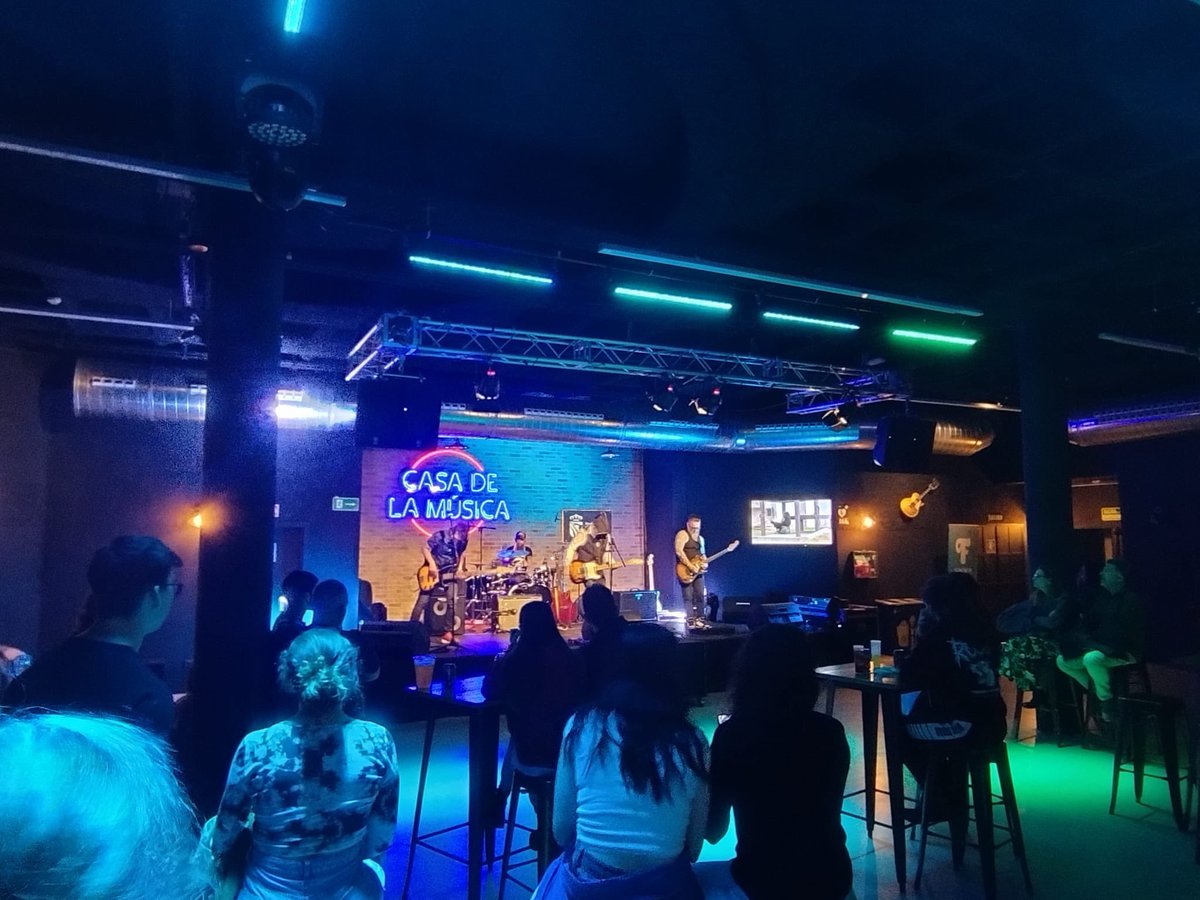 AytoFuenlabrada's tweet photo. Esta noche disfrutamos en Casa de la Música del concierto de El Niño de la Hipoteca y Junkie Monkey, en el Festival de las Estrellas. https://t.co/HQOkdG8IPQ