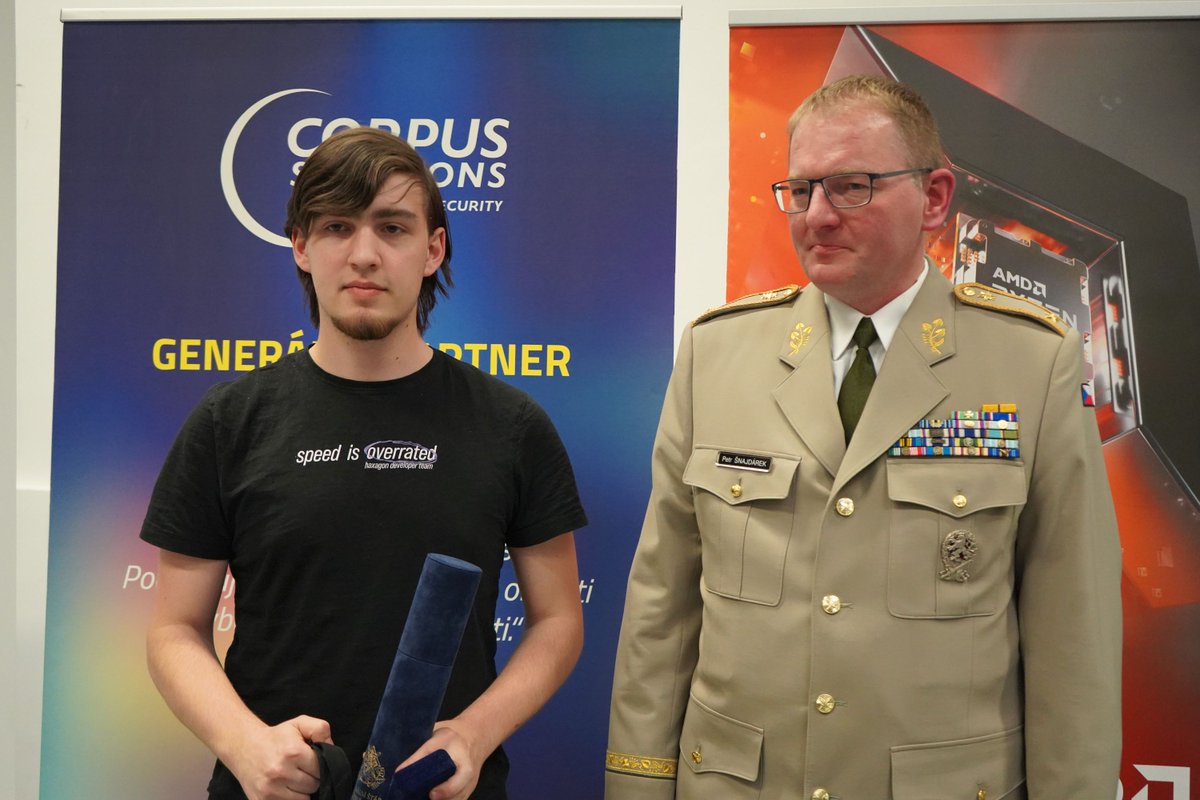KyberSoutez's tweet photo. 10.000 soutěžících, 400 zapojených škol, 61 finalistů, 50 partnerů, 400 účastníků doprovodného programu finále. 
Sice již známe vítěze 8. ročníku soutěže, nicméně nás stále ještě čeká letní škola kybernetické bezpečnosti, výběr národního týmu a účast na evropském finále v Itálii. https://t.co/yRfEQViKpD