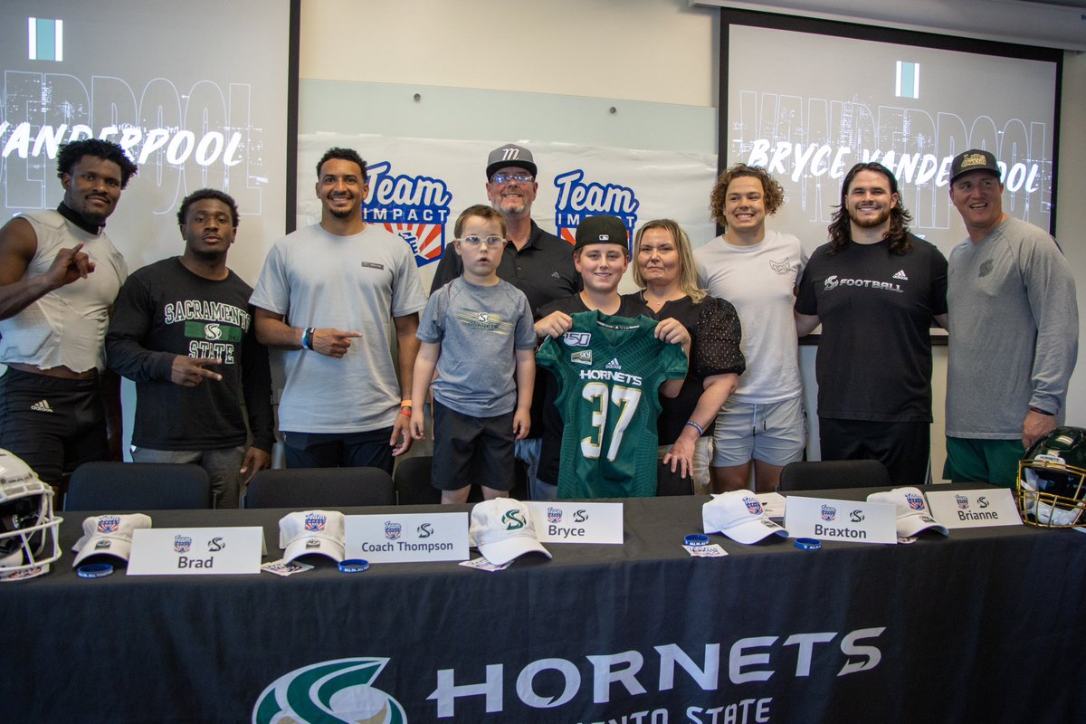 Congratulations to Bryce Vanderpool, who became an official member of the team yesterday through @GoTeamIMPACT. Bryce is 8 years old and battling CDH. Welcome to the team Bryce! ♥️ #StingersUp | #GreenSwarm