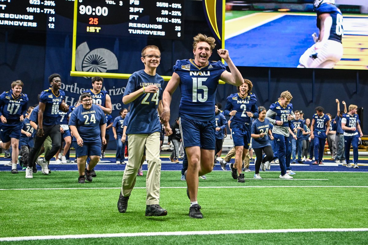 NAU_Football's tweet photo. Lumberjacks for Life 💙💛

#VictoryDay #RaiseTheFlag https://t.co/qigRFrOFDn