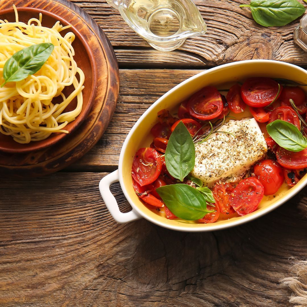 Bursting with #cherrytomatoes & goes great with most #glutenfree #pasta noodles. An easy weeknight #glutenfreepasta dish that’s fuss free and full of flavour, what’s not to love?! Try out this #bakedfeta #pastadish: glutenfreejourney.ca/recipes/baked-…