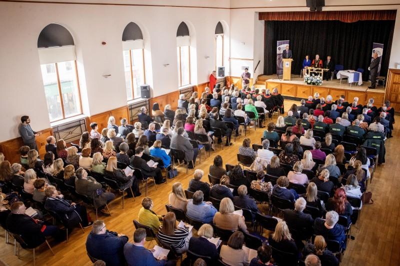 LLCoLondonderry (@llcolondonderry) on Twitter photo Northern and Western Health Trusts - Freedom of the Borough - Causeway CGB Council . Altnagelvin Hospital Choir singing "Bridge over Troubled Waters" - how fitting for these wonderful workers.
📸 <a href="/McAuleySteven/">Steven McAuley</a> Northern and Western Health Trusts - Freedom of the Borough - Causeway CGB Council . Altnagelvin Hospital Choir singing "Bridge over Troubled Waters" - how fitting for these wonderful workers.
📸 <a href="/McAuleySteven/">Steven McAuley</a>