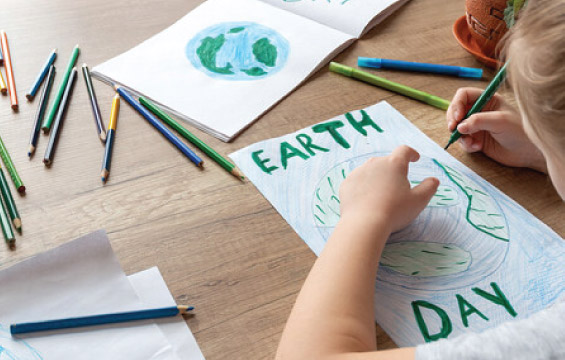 Monday is Earth Day! Here are the environment activities we have planned in celebration this weekend: ♻️ Explore our Eco Fair from 11 a.m. to 5 p.m. on Saturday. ⭐️ Tour the night sky with @RASC with our Star Party from 8-11 p.m on Saturday.