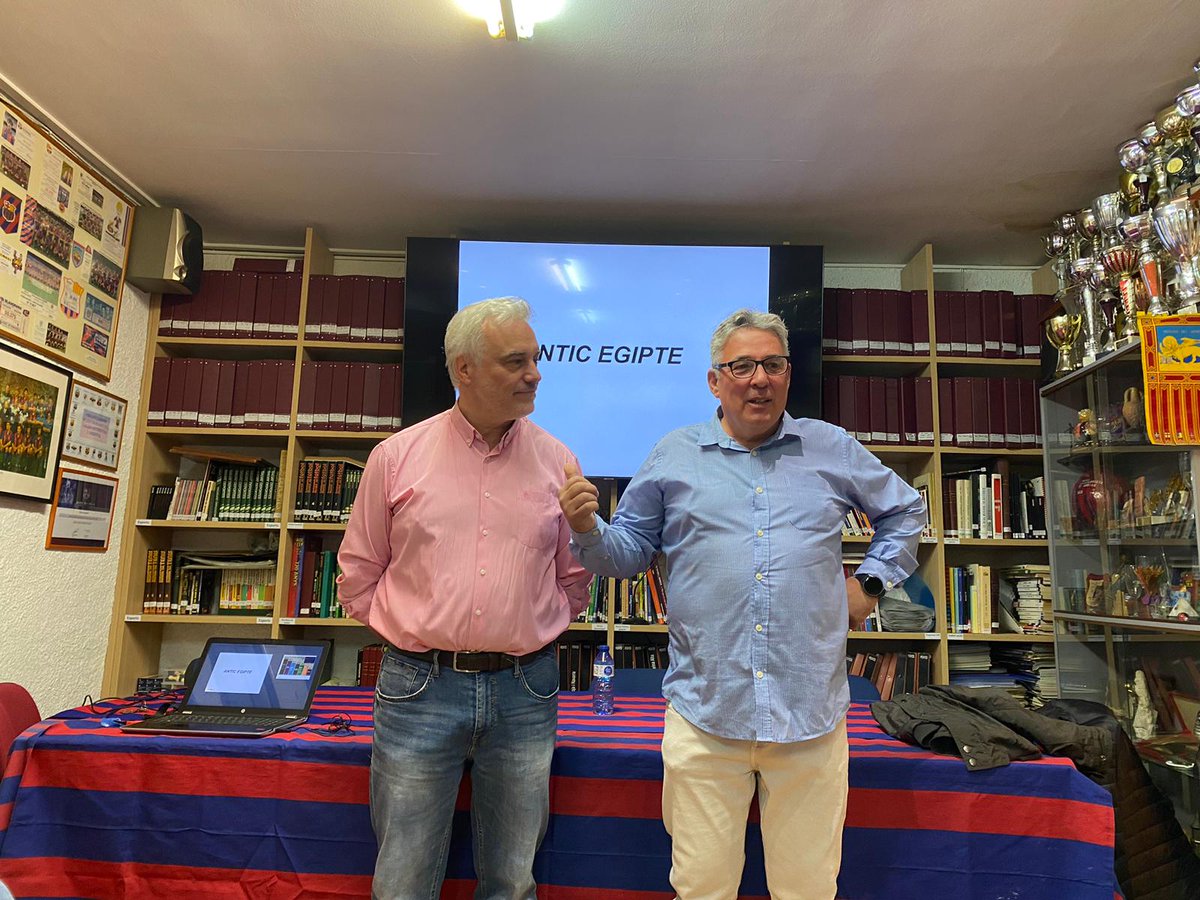 Francesc Carol (@francesccarol) on Twitter photo Tot un plaer haver pogut compartir, aquesta tarda, amb els socis i sòcies de la Penya Blaugrana, la meva conferència "L'esport a l'antiguitat". Un públic molt entregat amb qui hem pogut trencar mites sobre la pràctica esportiva a l'antiguitat. Gràcies per convidar-me amics. Tot un plaer haver pogut compartir, aquesta tarda, amb els socis i sòcies de la Penya Blaugrana, la meva conferència "L'esport a l'antiguitat". Un públic molt entregat amb qui hem pogut trencar mites sobre la pràctica esportiva a l'antiguitat. Gràcies per convidar-me amics.