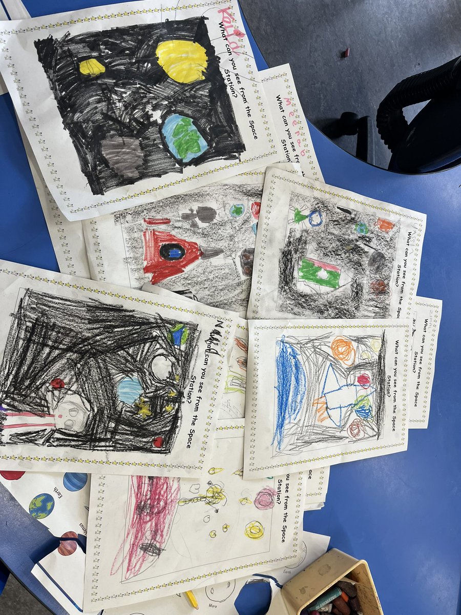 ibroxprimary's tweet image. What can you see from the Space Station ? 🛰️👽☄️🪐🚀👾 #Spacefun #Literacy