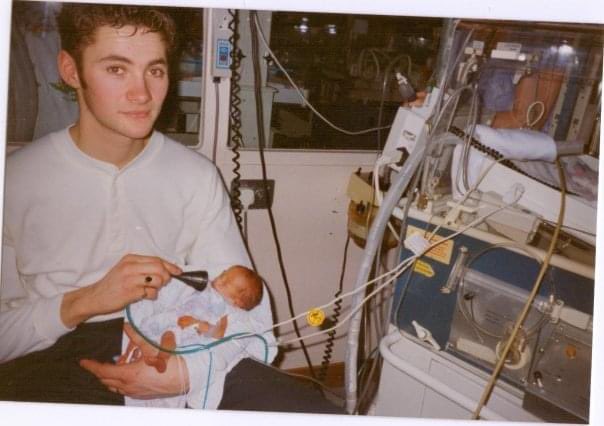 lisa_b1973's tweet photo. @BarbaraDixon__ This was our little fighter born at 29 weeks, 2nd pic was when she was a month old, shes a healthy 31 year old mummy herself now, prem babies are tough little cookies, sending love and prayers to the twins 💖💖 https://t.co/TjGt1zcwpg