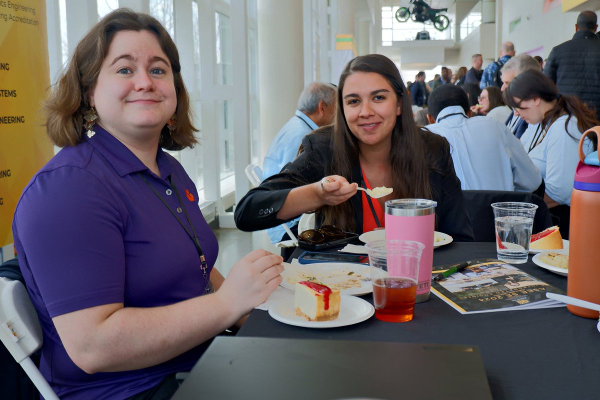 Last month, the ASEE Southeastern Conference took place at Kennesaw State University. ESED students Tim Ransom, Randi Sims, Libby Flanagan, and ESED alum Jennifer Brown all presented their research talks to the education research community!

linkedin.com/posts/clemson-…
