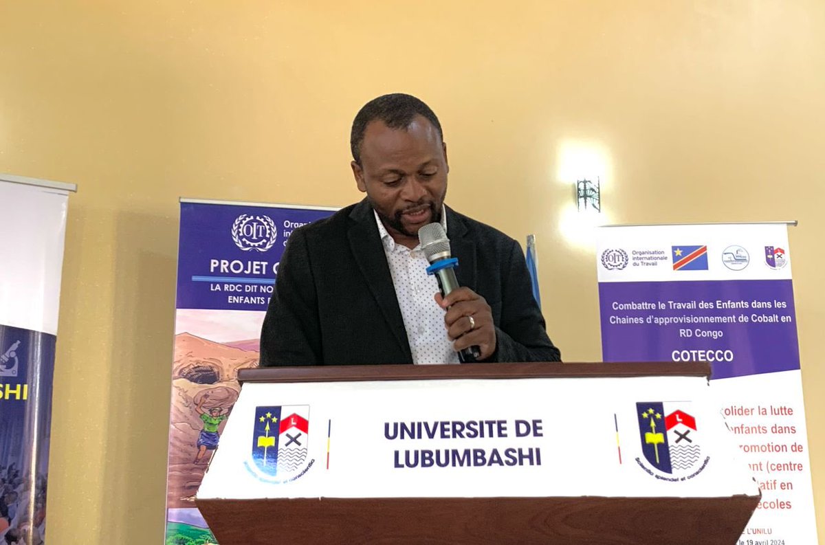 uniluofficiel's tweet photo. Lutte contre le travail des enfants dans les mines en #RDC 

Aujourd'hui, lors du Colloque pour consolider la lutte contre le travail des enfants dans les mines, le Recteur Kishiba a lancé un appel fort “Protéger un enfant, c’est assurer notre avenir". 

https://t.co/asacg4GZF1? https://t.co/34YchnlPkX