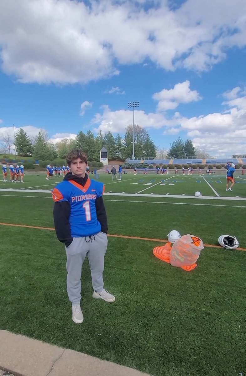 Had an incredible visit to @uwplatteville today. Big thanks to all the coaches, especially @reinhardt_tyler for spending their time with me today. @Ryan_Munz @CoachR_Bailey @SycoFootball @nexgenscouting