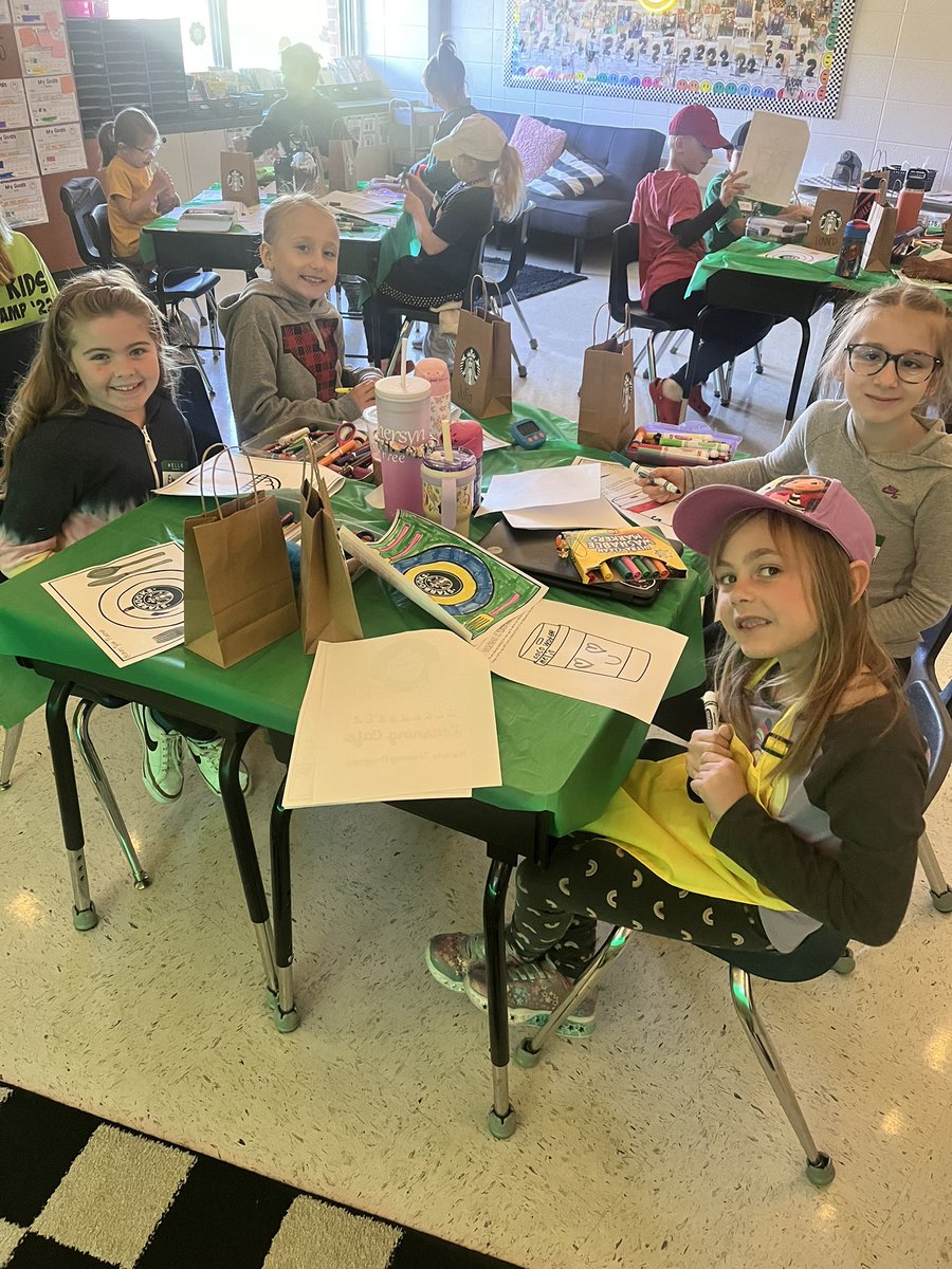 MsThomasCCGS's tweet photo. Learning Cafe in 2nd Grade ☕️💚 @115ccgs https://t.co/It7GkCGhoX