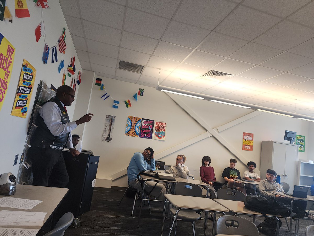 SpcTkey's tweet photo. Special Superior Court Judge Croom discusses how the law progresses through history, protecting your "Intellectual Property" and to "Dream Big".  Thank you for visiting us at Rolesville High School.
 #RHS @CraigCroom @Phelan_Perry https://t.co/WPU3nm9iq8