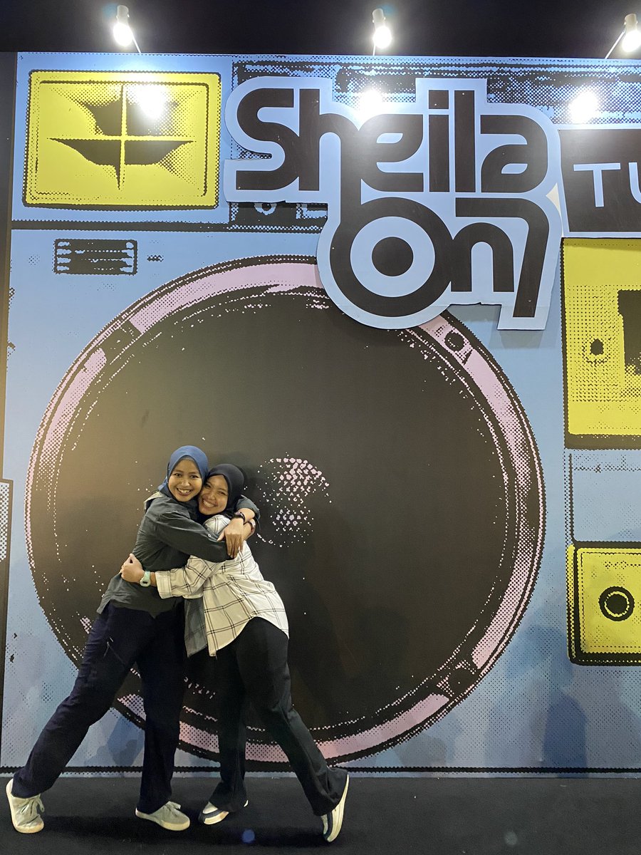 sndshntwt's tweet photo. mari kita ulang lagi #tungguakudijakarta menjadi #tungguakudibandung 
#sheilaon7 https://t.co/TK6mpqUtbn