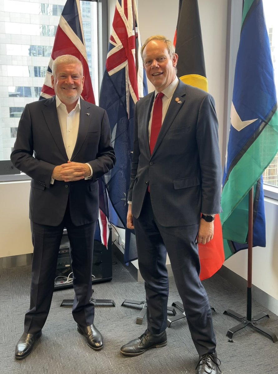 Great to meet in Melbourne with @MatthewRycroft1, a fellow former #UN Ambassador @UKUN_NewYork and current Permanent Secretary @ukhomeoffice. Terrific discussion about our partnership and shared challenges.