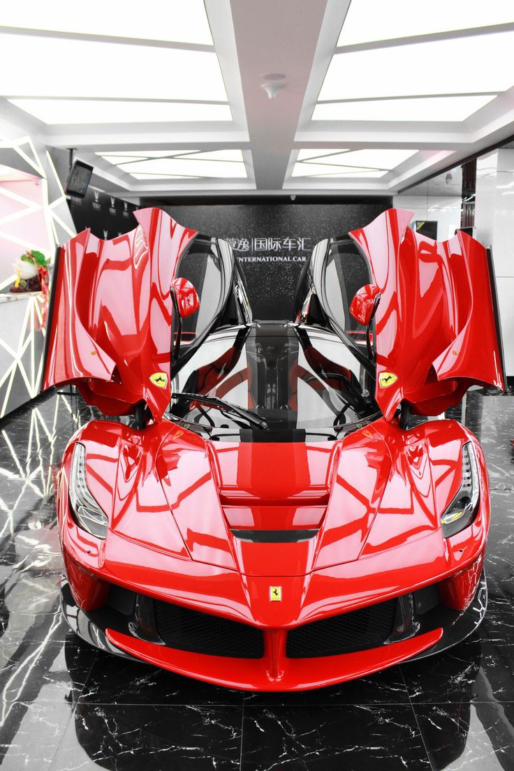 Ferrari LaFerrari @Carpornpicx @Evil__Mia @ItaliAuto @alfamale87 @ren_119 @KazBiker @Mattgrig @arobbo26 @michele69028102 @IsaLevyPrat @NimesSo @warjudo3 @officialenzari @pjlm2 @airzerooo @67gta390 @Auto_Porn @FW11B_Red5 @KingOfMopar1 @Von_Lala_land