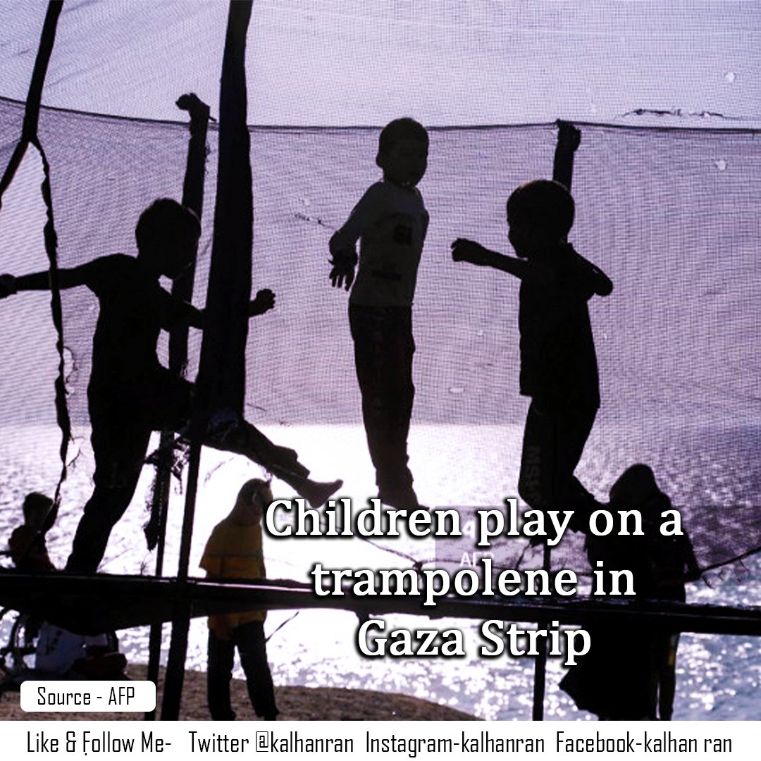 Palestinian children play on a trampoline on the beach in Deir el-Balah in the central Gaza Strip
#LKA #SriLanka #Palestinian #DeirelBalah #GazaStrip 
x.com/AFPphoto/statu…