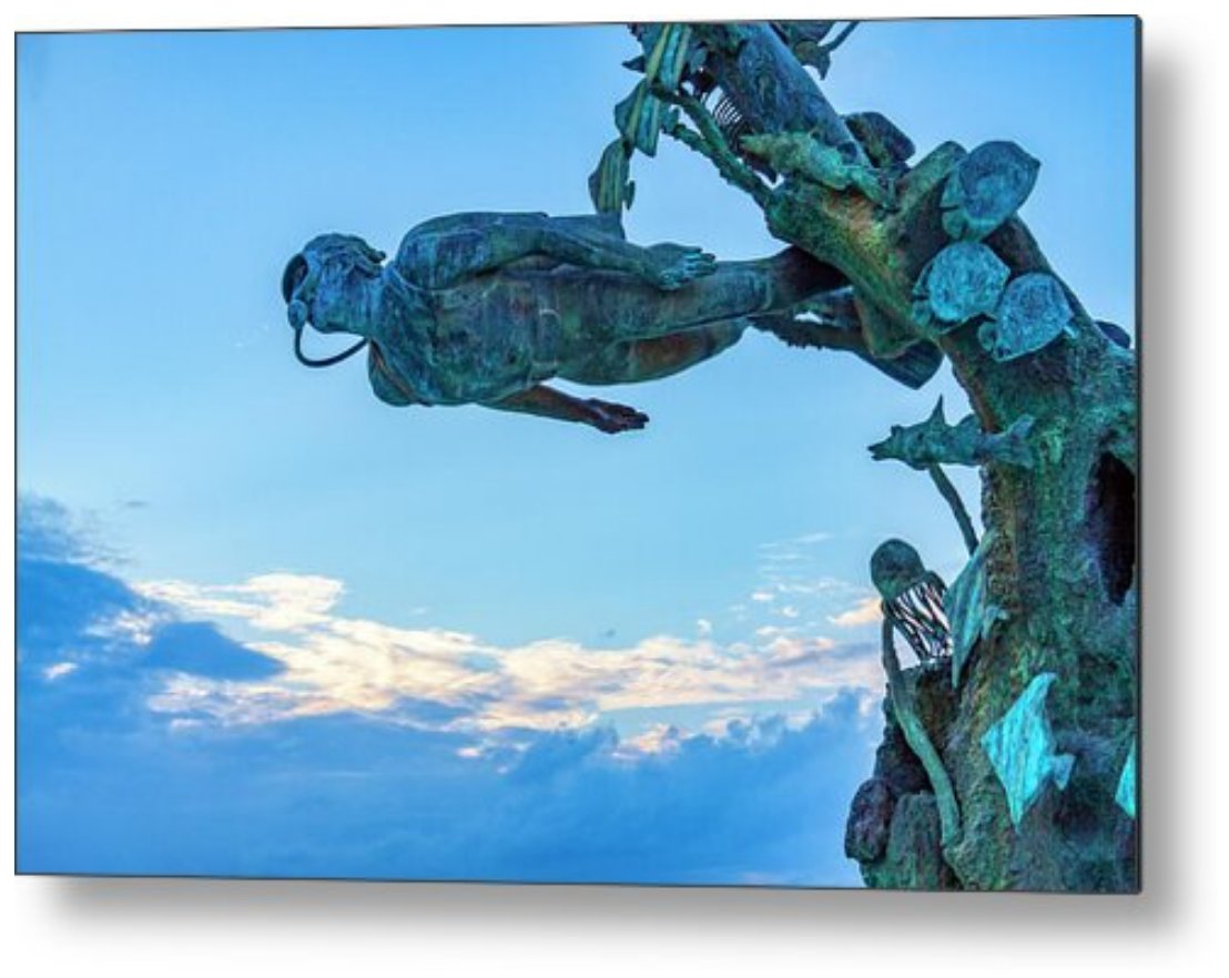 For the 'Blue color': Coral Reefs Monument, Cozumel, Mexico, a sculpture featuring a diver against the blue sky at twilight:
tatiana-shima.pixels.com/featured/coral…

#blue #coralreef #monument #cozumel #mexico #travelphotography #artprintsforsale #giftideas