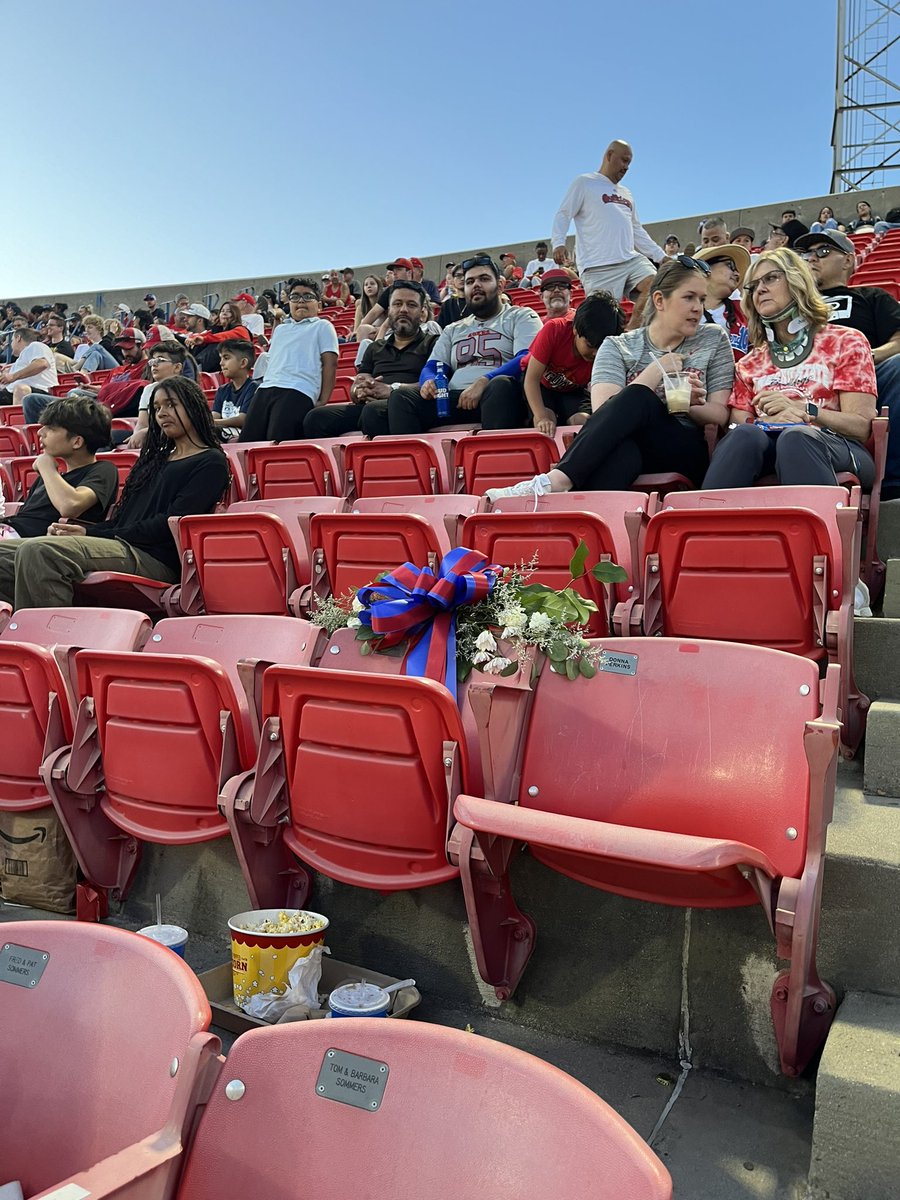 Nice tribute from @FresnoStateBSB for the late Inman Perkins. His voice will be missed at Fresno State games. His family has set up a @gofundme to offset funeral expenses. gofundme.com/f/inman-perkin… @ABC30