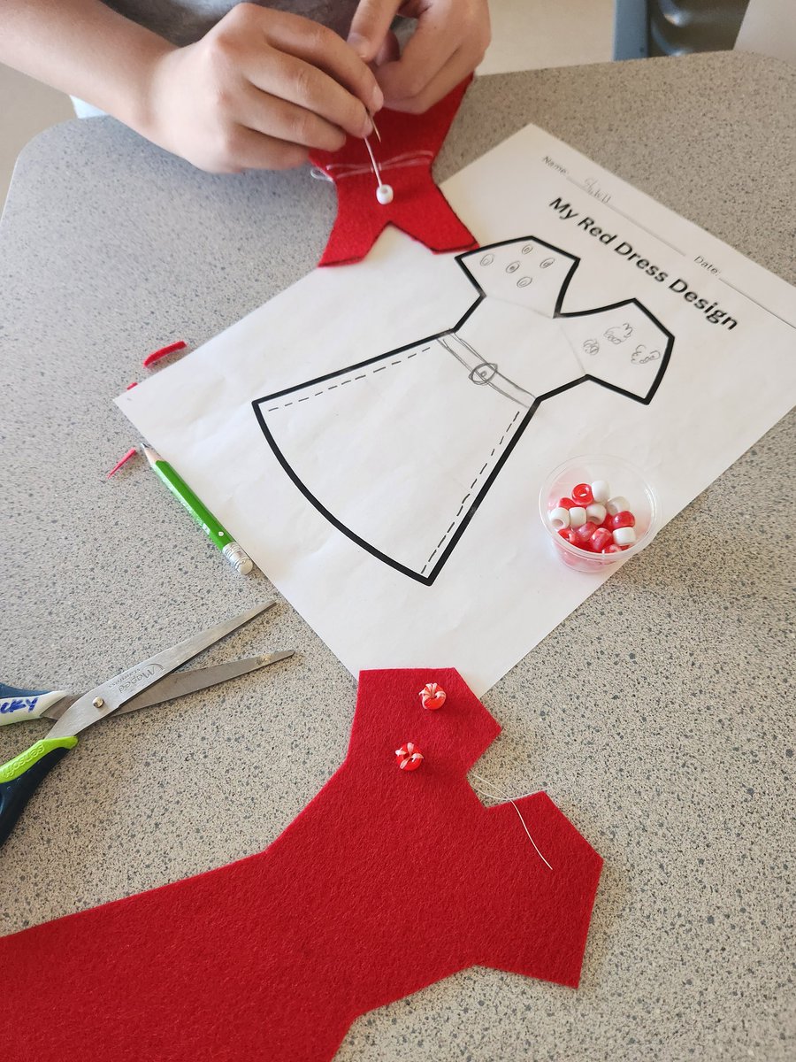 Kdmcarthur11's tweet photo. @lenashaw36 gr4s have been learning about #MMIW and #RedDressDay and read #MissingNimama by @mflowrites. They used their sewing, beading, and finger knitting skills they have been learning to start designing their own red dresses.
#sd36tl #sd36learn https://t.co/8UcNhBJKwy