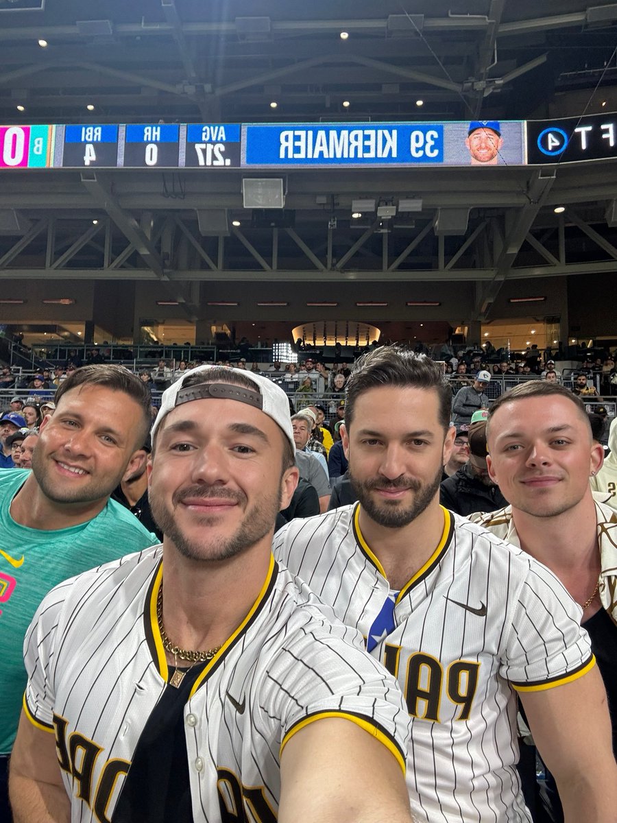 #outatthepark supporting our Padre men … #forthefaithful #pluckthejays