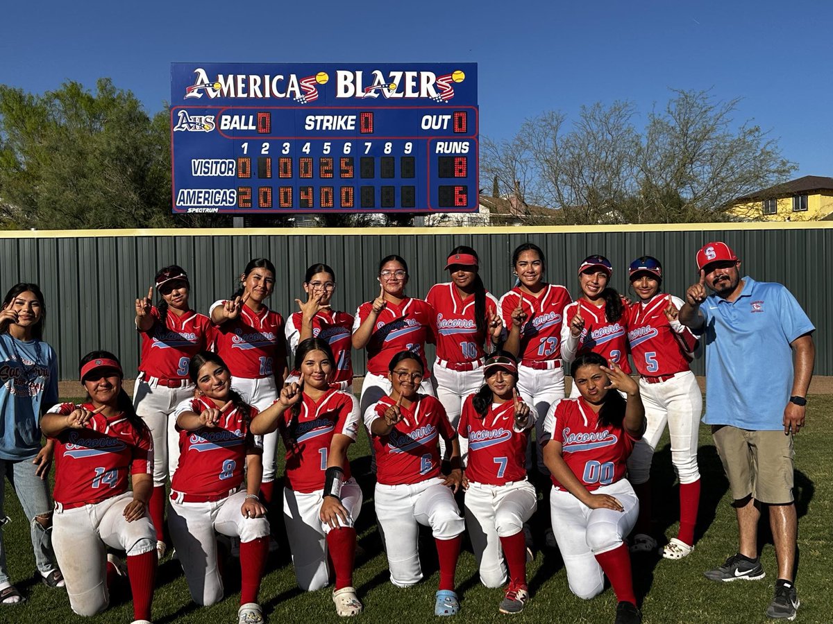 It is with great pleasure and pride that I present the 2023-24 JV District Champions our Socorro Bulldogs 🏆 Our JV Softball team was able to battle back against a tough Americas team to get the win! Great job ladies 🥎🔥🏆@Coach_E_Cano @LadyBulldogSB @Socorro_HS1 @RLara01_SHS