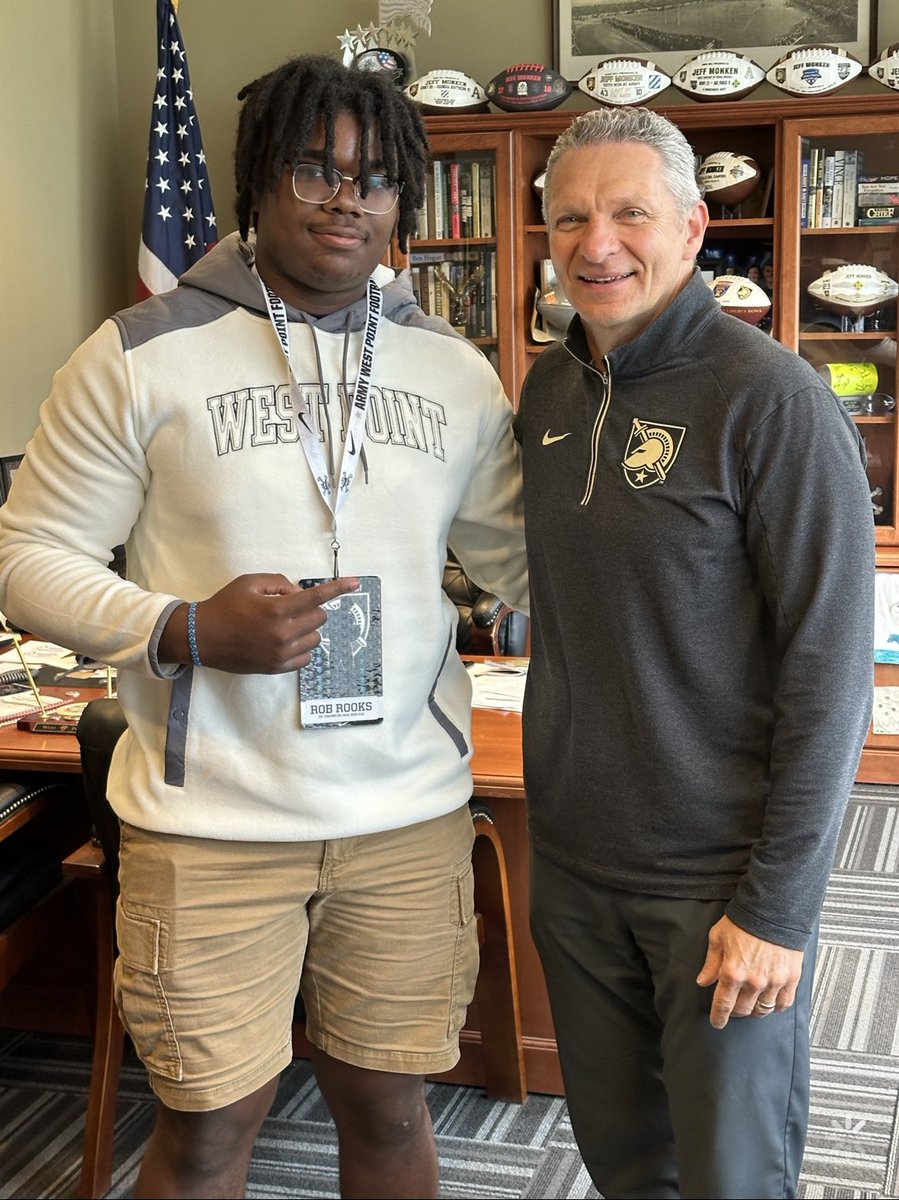 Had a great visit today at @ArmyWP_Football ! Thank you @CoachJeffMonken and the entire westpoint staff for the warm reception and the westpoint experience!