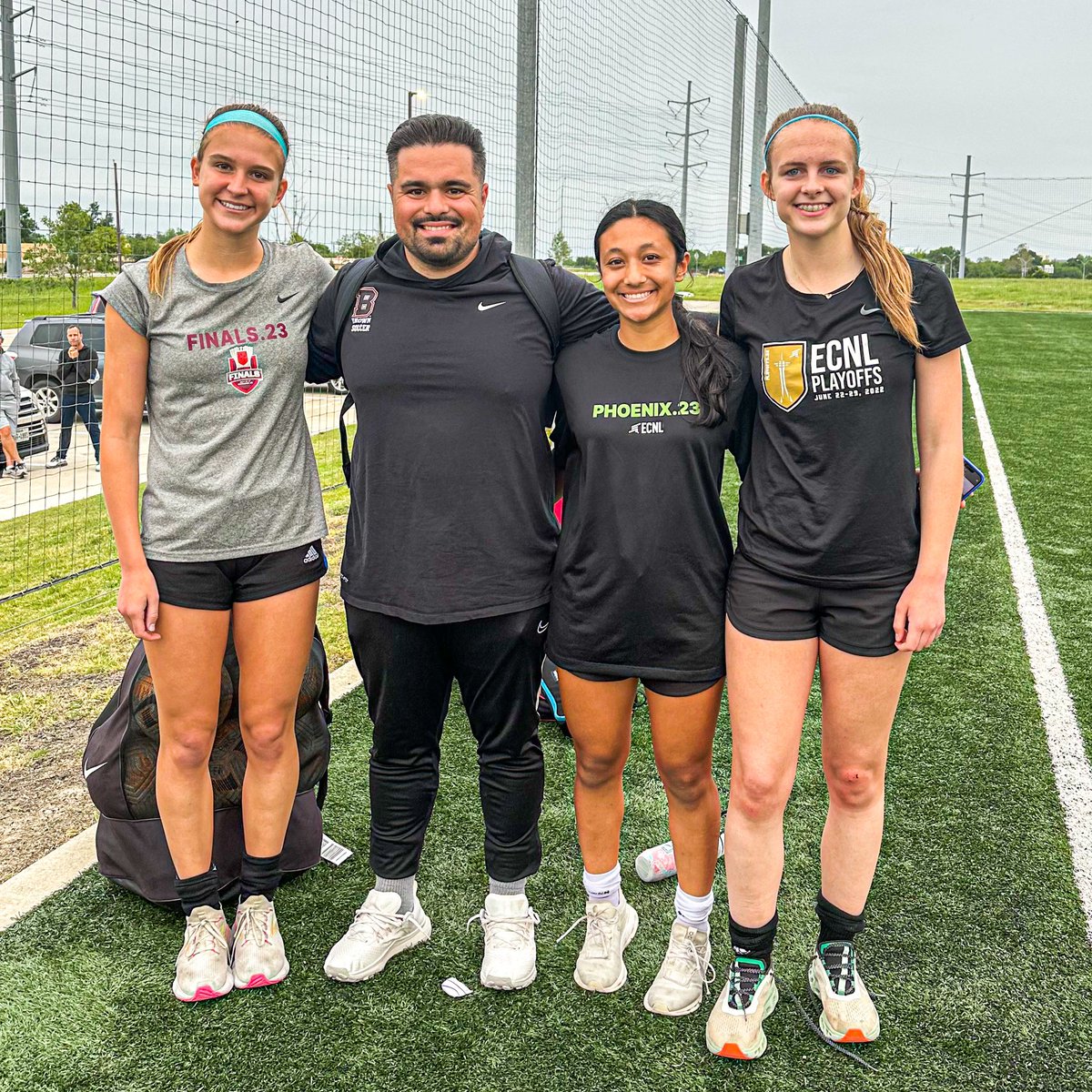 Thank you @KiaMcNeill, @MattMones, @CoachAndreReis & Hogan Vivier for coming to Texas and running a fantastic @BrownU_WSoccer ID Camp tonight! I enjoyed training with @CamdenHenard08, @DaliMaheera and all the new friends I made! ⚽️⚽️ @StingECNL08 @CoachTatu