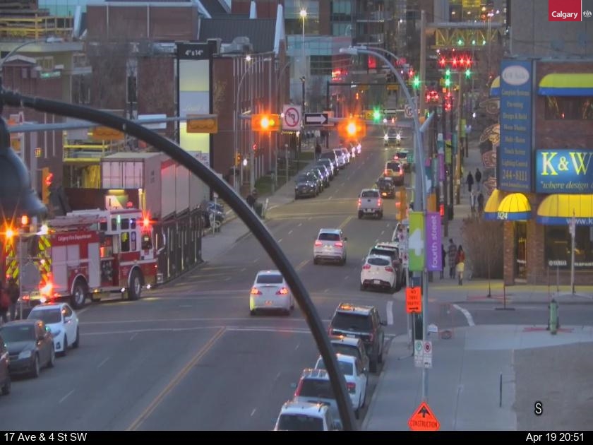 ALERT: Traffic incident on 4 St and 15 Ave SW.   #yyctraffic #yycroads