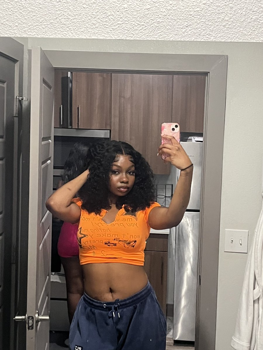 tiwarosee's tweet photo. new hair ⭐️ https://t.co/OPfcaK45ae