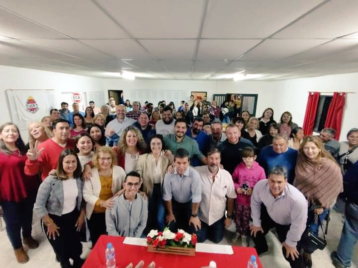 La #UCRMalargüe tiene nuevas autoridades ¡Felicitaciones Osvaldo y Sol! Agradecemos a las autoridades provinciales de la <a href="/ucrmendoza/">UCR Mendoza</a> (encabezadas por <a href="/petilombardi/">Andrés Peti Lombardi</a>) por su presencia aquí y a los fieles correligionarios que se acercaron al Comité.