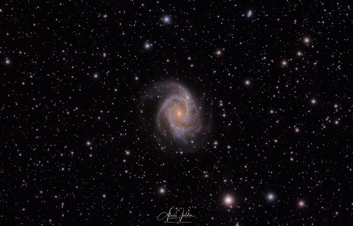 Galaxia NGC2997, desde Obstech - Observatorio El Sauce Telescopio remoto 32 Horas de Exposición Disfrute, comparta y no deje de mirar al cielo. #chile #antofagasta @MarioHamuy @astrofisicaMAS @AURAinChile @jcbeamin @DiscoverChile2 @TurkiAntof @ESO_Chile @ALMAObs_esp @ESO