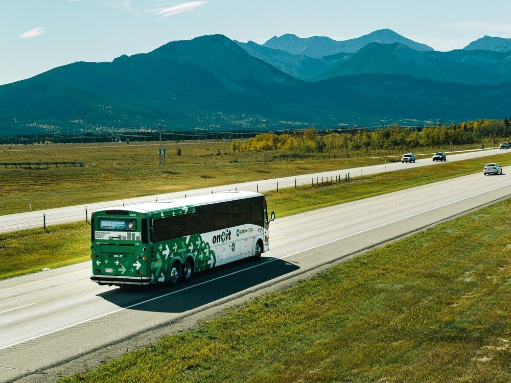 Banff organizations encouraging transit options for sightseeing this year calgarysun.com/news/banff-enc…