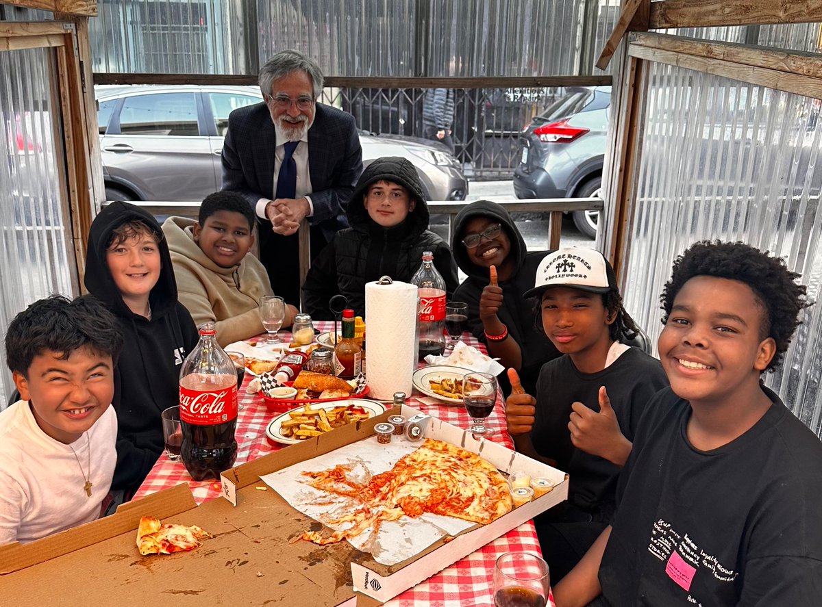 TGIF! Stopped by Portofino’s for a pizza hang with Frankie Jr. and his North Beach crew and asked what we were celebrating. The consensus answer: “Life!” Indeed. Hope you’re celebrating life & community heading into this weekend.🥳🎉