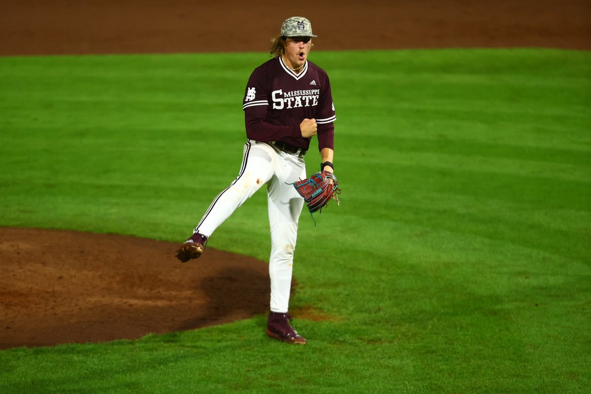 hailstateunis tweet picture