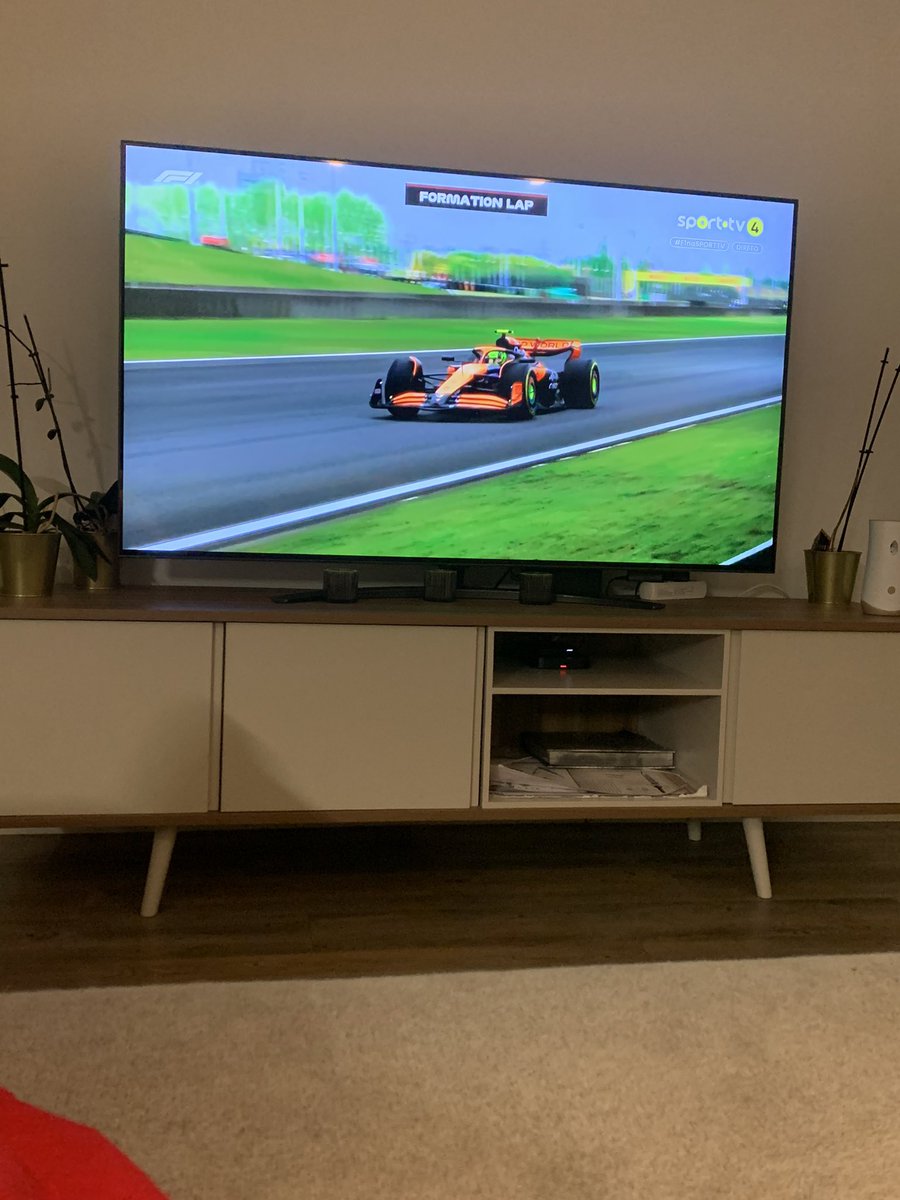 JoseMarques5_'s tweet photo. 3:15 | 4:02 😎
#F1naSPORTTV https://t.co/jiHa5gZGUo
