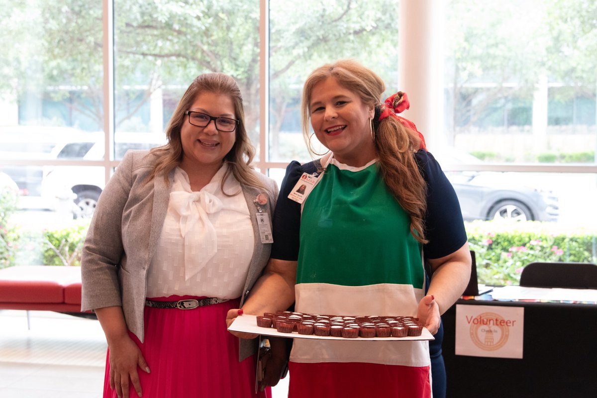 The excelencia of our Latino students and community was on full display tonight at the Austin ISD Latino Academic Achievement Awards. #AISDProud of the power and beauty of our multicultural community.