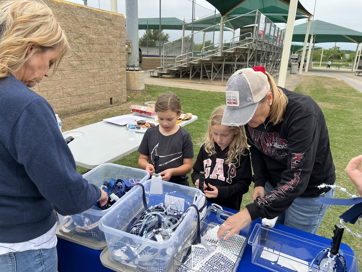 Family Night at The Ballpark!!

What a great night as baseball families gathered and worshiped together led by two of our senior players. 

Dads also got to take some BP and moms had a cowbell decorating station. 

Also enjoyed some great food. 

We have the best community!!